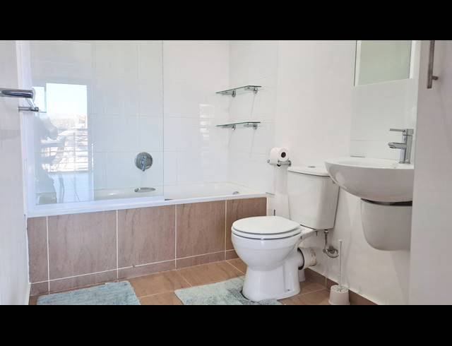 2 bed property to rent in OBSERVATORY